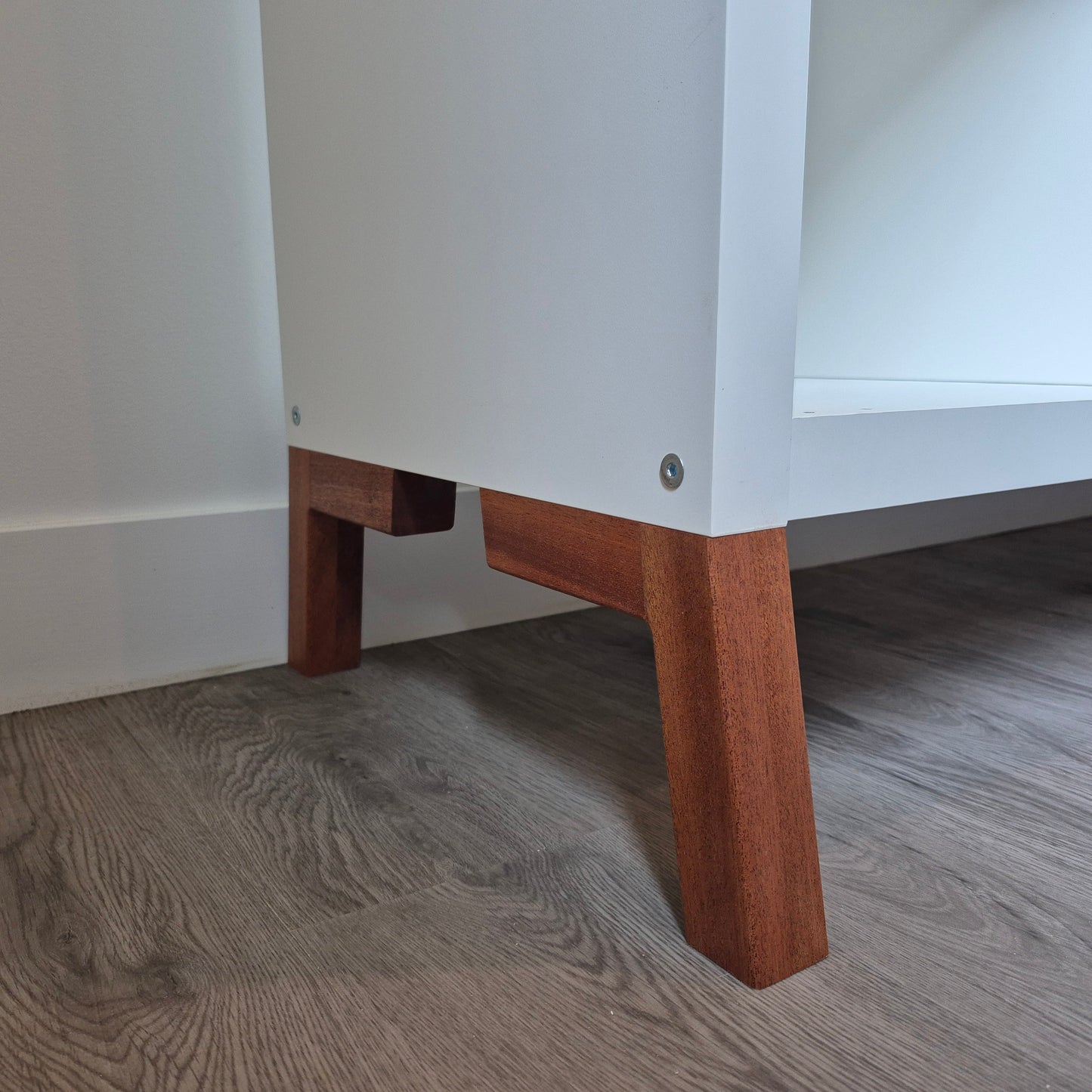 Leg Kit for Ikea Kallax, horizontal or vertical