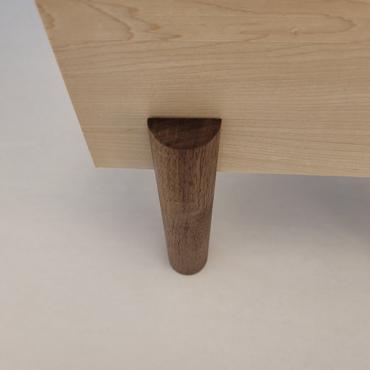 "wrap-around" legs, set of 4