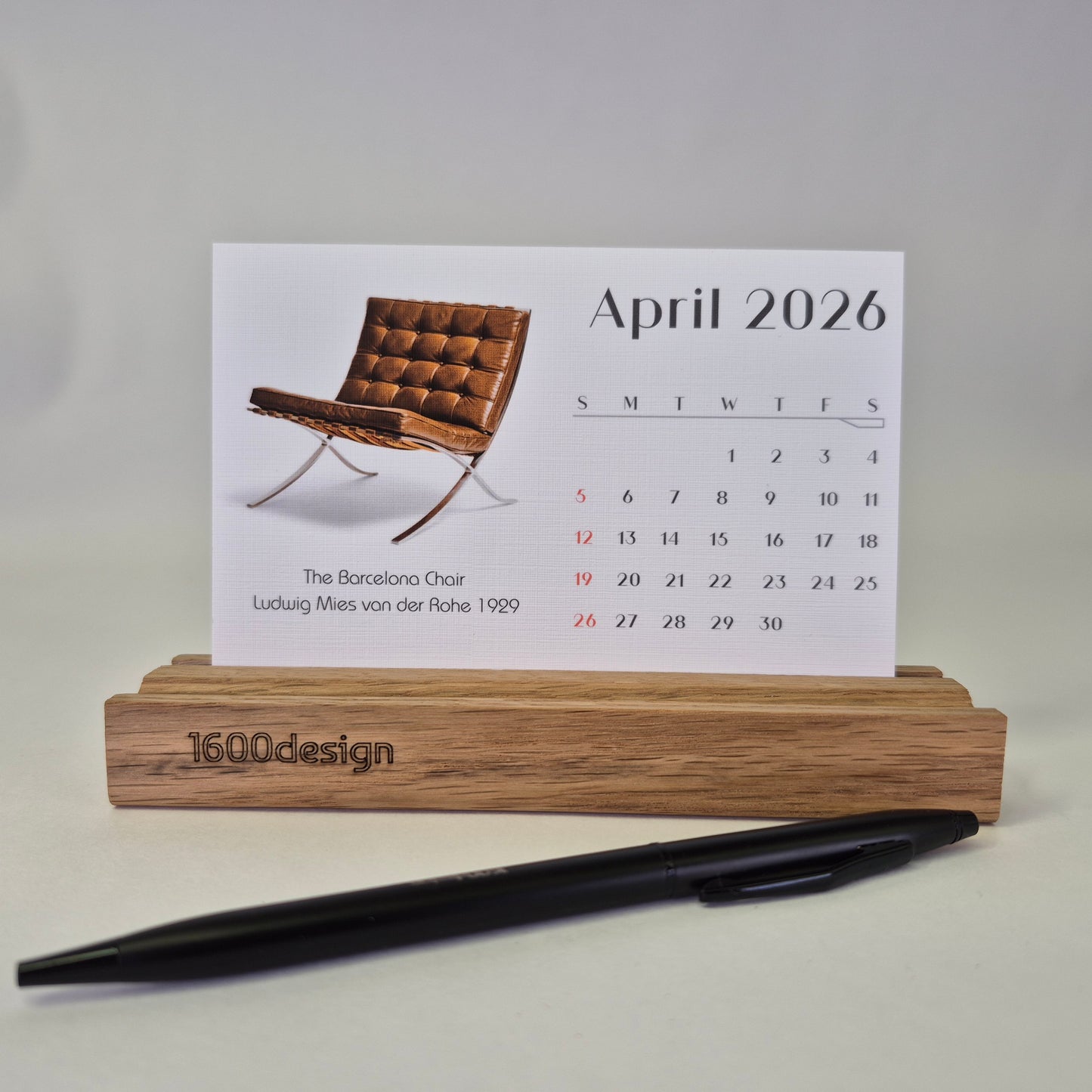 Iconic Chair Designs of the 20th Century desk calendar