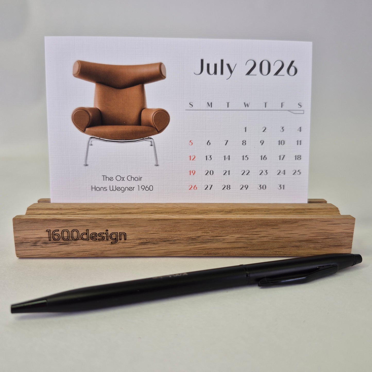 Iconic Chair Designs of the 20th Century desk calendar