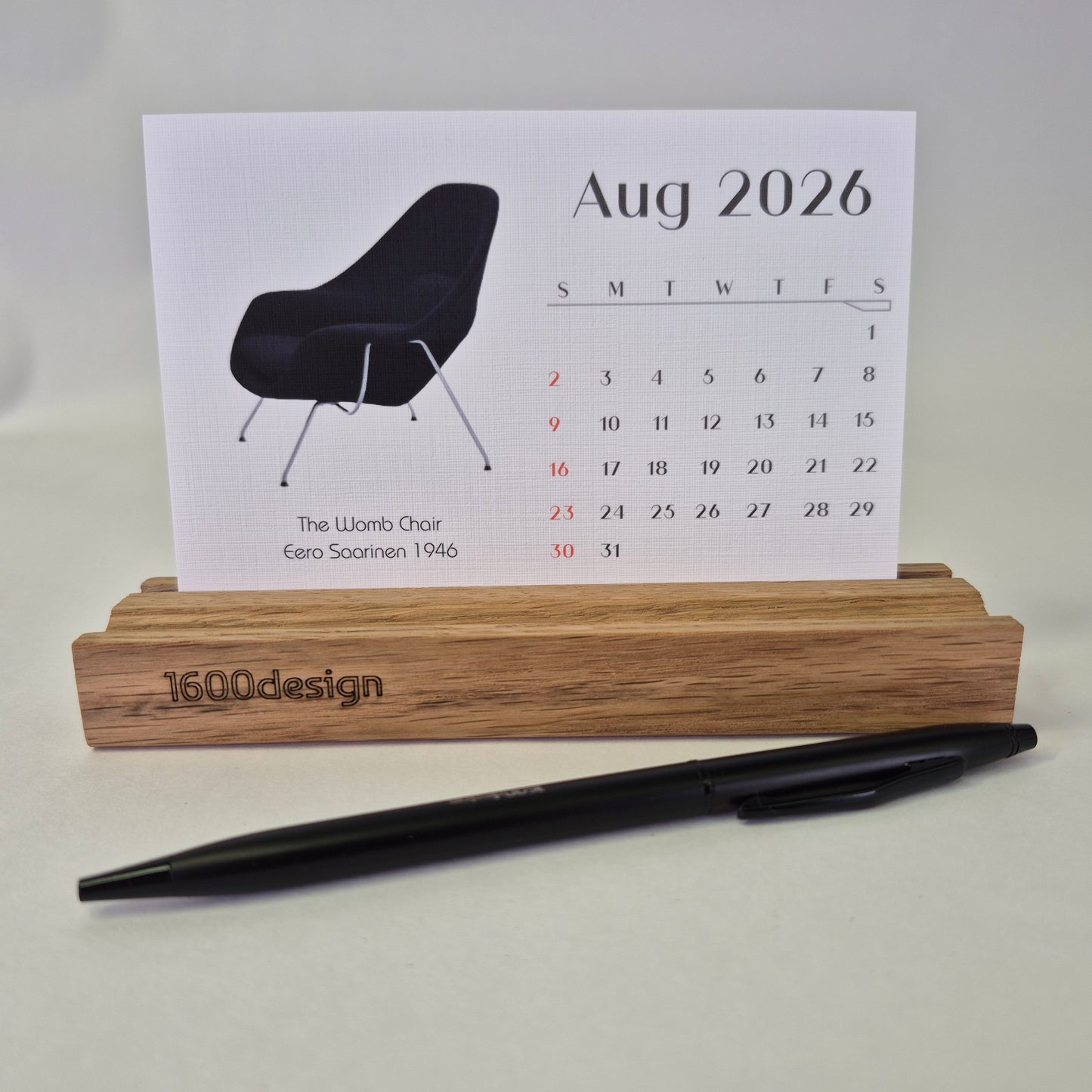 Iconic Chair Designs of the 20th Century desk calendar