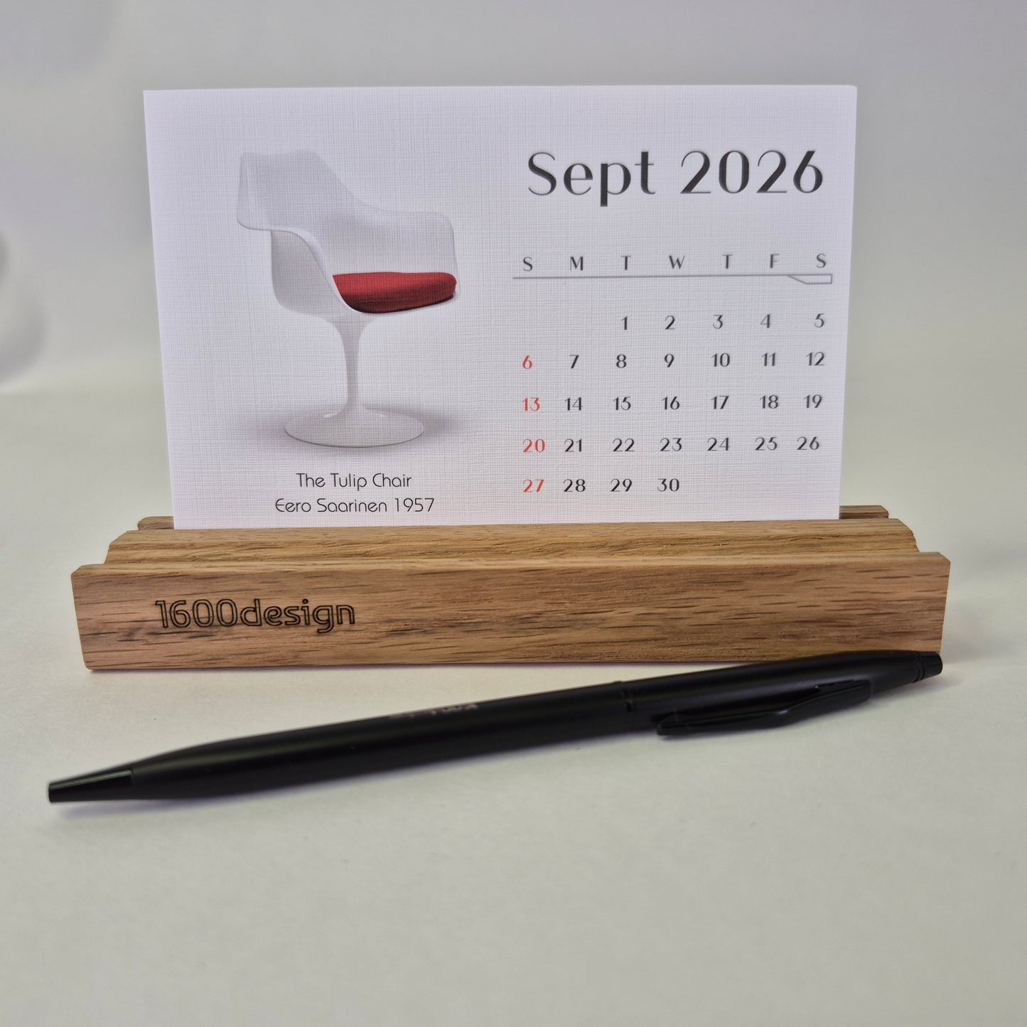 Iconic Chair Designs of the 20th Century desk calendar